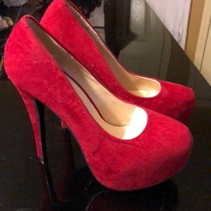 Gianjibaby red suede pumps NEW